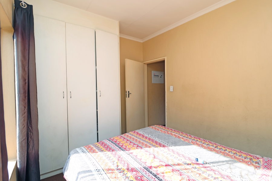 2 Bedroom Property for Sale in Weltevreden Park Gauteng