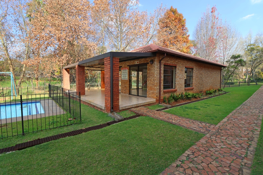 2 Bedroom Property for Sale in Weltevreden Park Gauteng