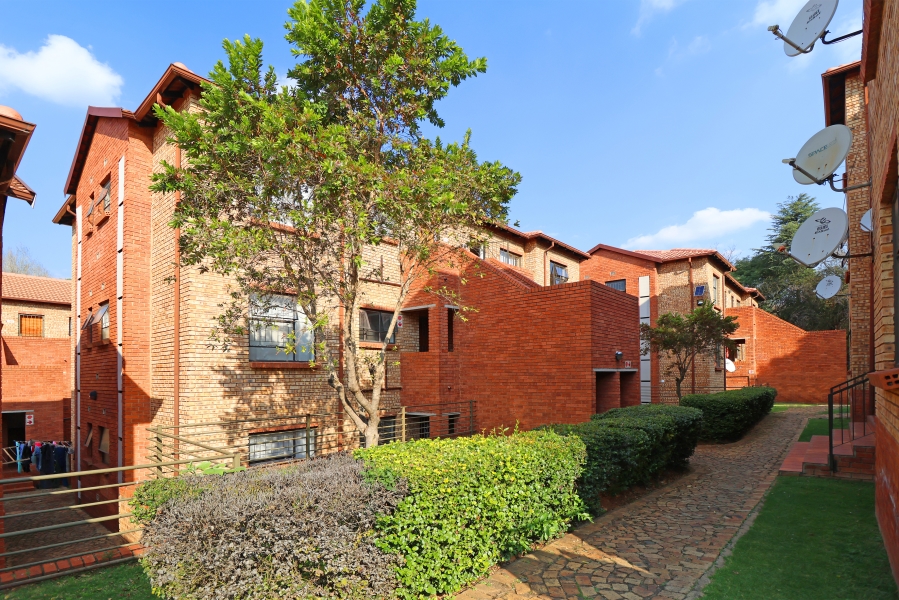 2 Bedroom Property for Sale in Weltevreden Park Gauteng