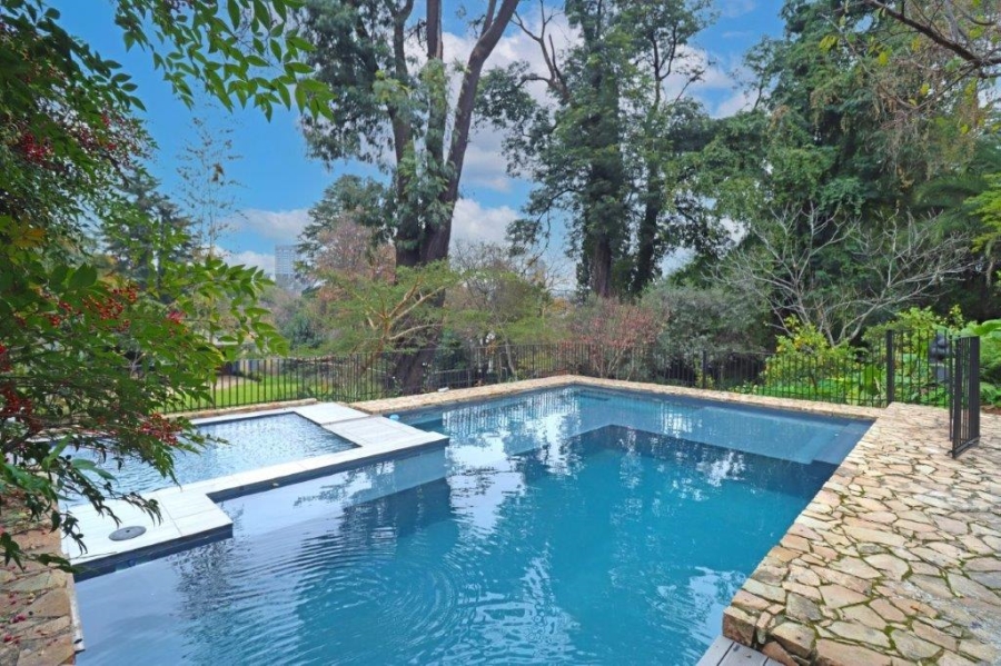 To Let 4 Bedroom Property for Rent in Westcliff Gauteng