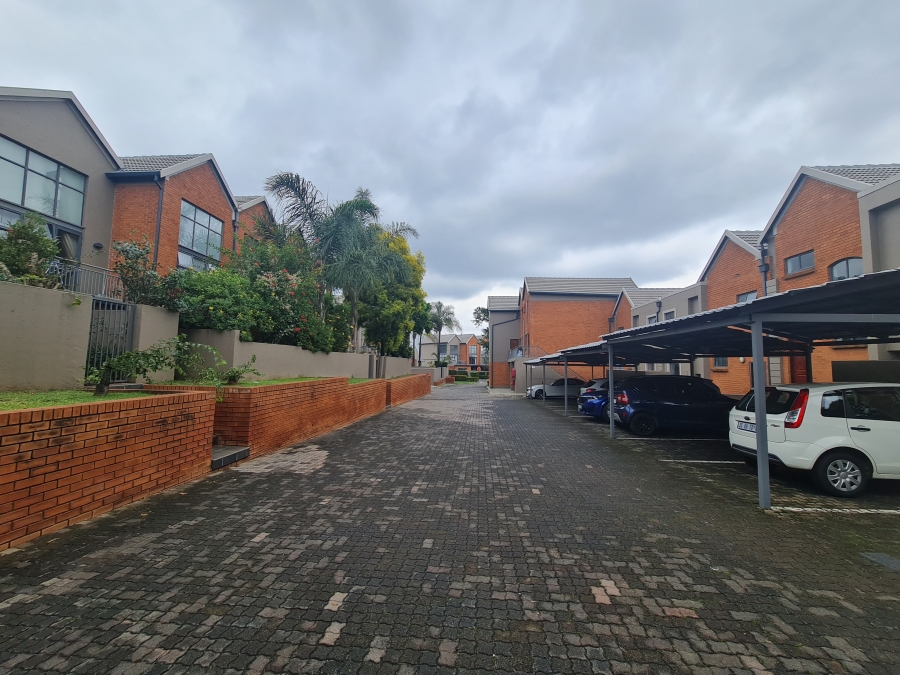 To Let 2 Bedroom Property for Rent in Darrenwood Gauteng