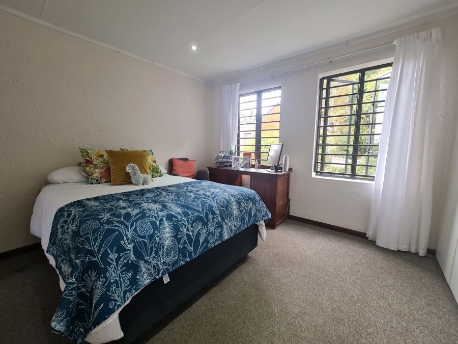 To Let 2 Bedroom Property for Rent in Darrenwood Gauteng