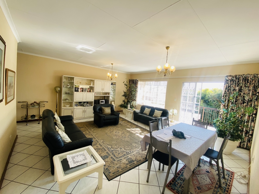 3 Bedroom Property for Sale in New Redruth Gauteng