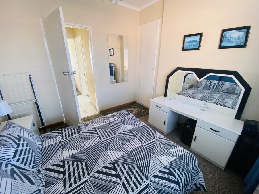 3 Bedroom Property for Sale in New Redruth Gauteng