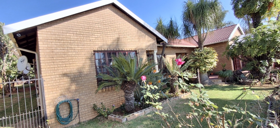 4 Bedroom Property for Sale in Montana Park Gauteng