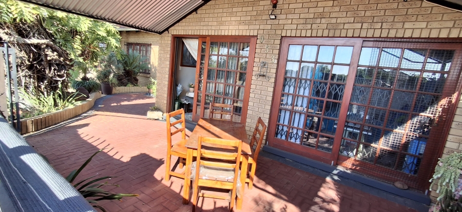 4 Bedroom Property for Sale in Montana Park Gauteng