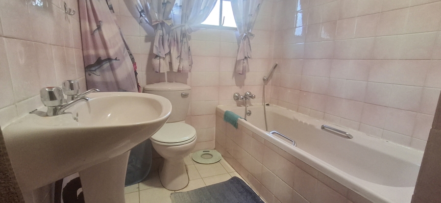 4 Bedroom Property for Sale in Montana Park Gauteng
