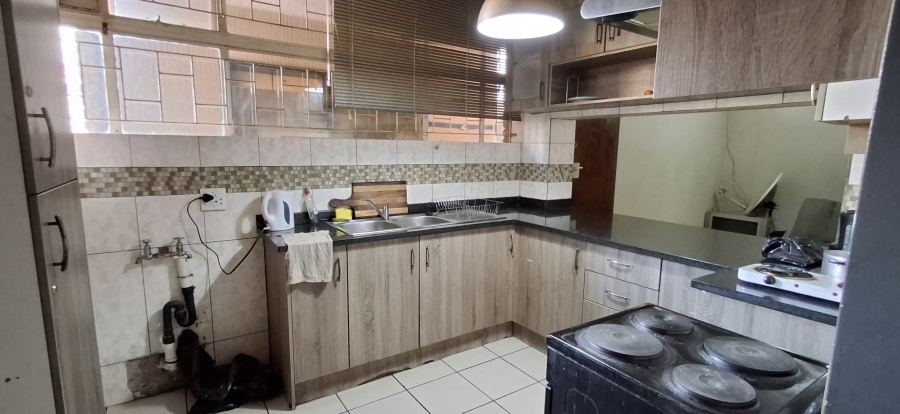 2 Bedroom Property for Sale in Sunnyside Gauteng