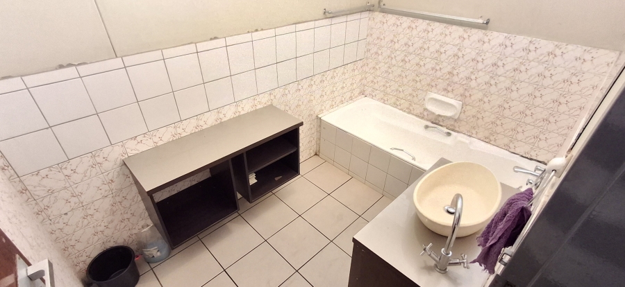 2 Bedroom Property for Sale in Sunnyside Gauteng