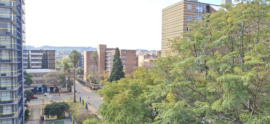 2 Bedroom Property for Sale in Sunnyside Gauteng