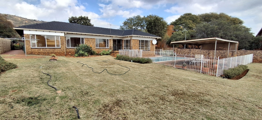 3 Bedroom Property for Sale in Wonderboom Gauteng