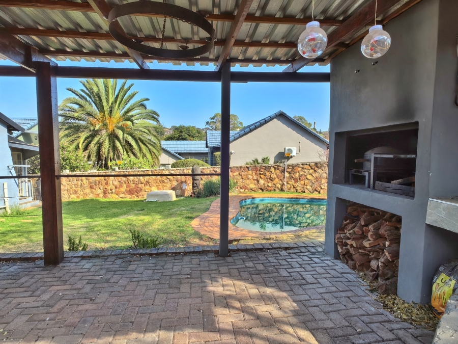 3 Bedroom Property for Sale in Rangeview Gauteng