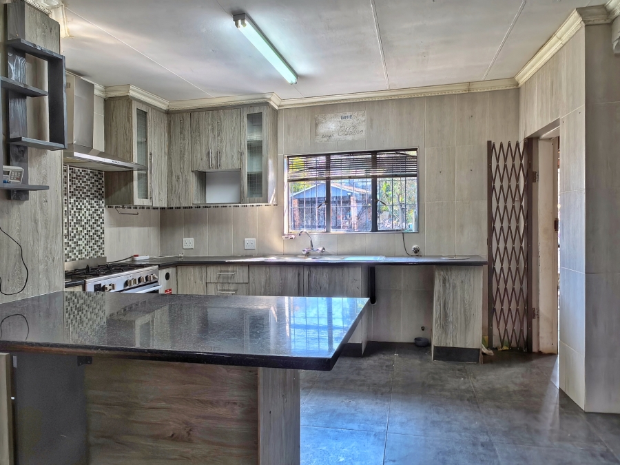 3 Bedroom Property for Sale in Rangeview Gauteng