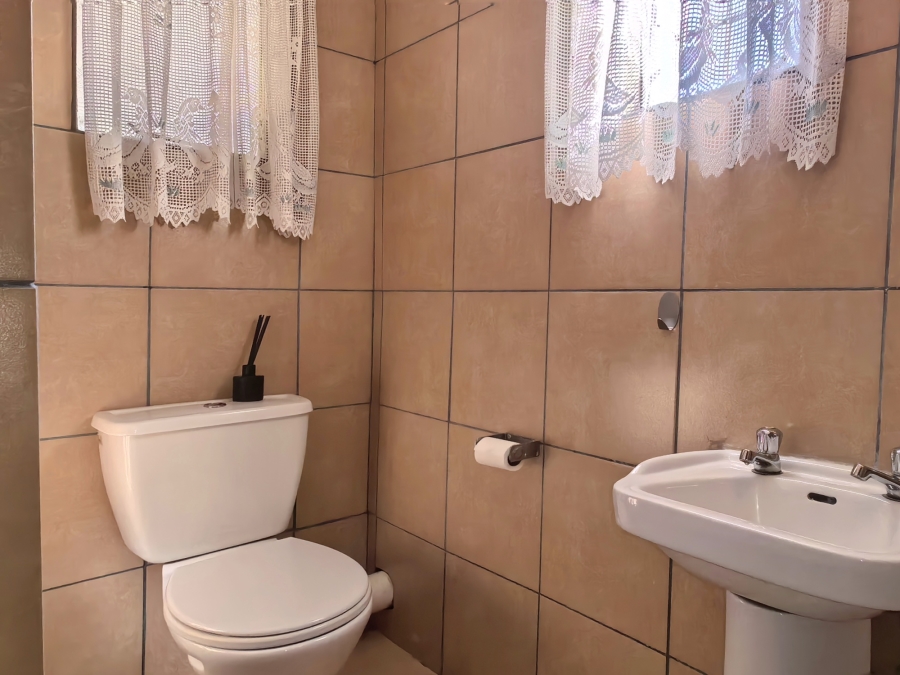 3 Bedroom Property for Sale in Rangeview Gauteng