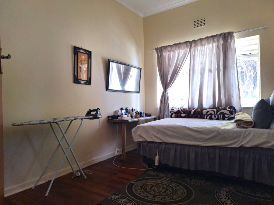 To Let 1 Bedroom Property for Rent in Florida Gauteng