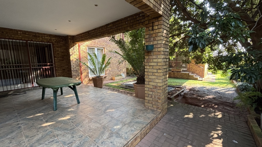 4 Bedroom Property for Sale in Montana Park Gauteng