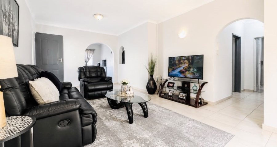 3 Bedroom Property for Sale in Three Rivers Gauteng