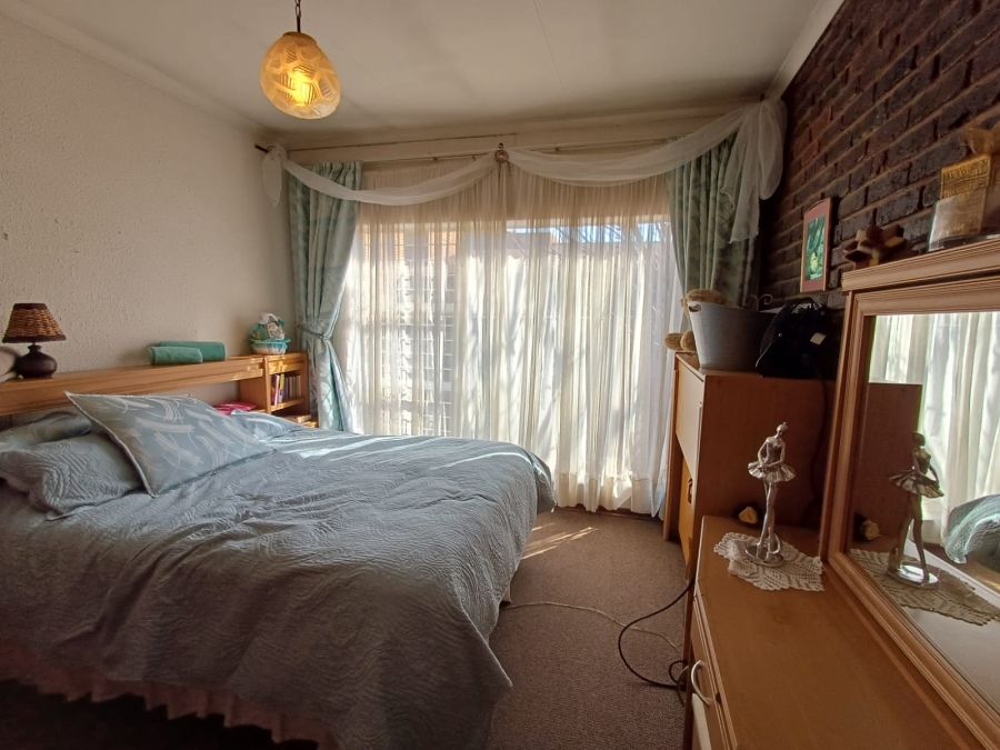 6 Bedroom Property for Sale in Vanderbijlpark SE Gauteng