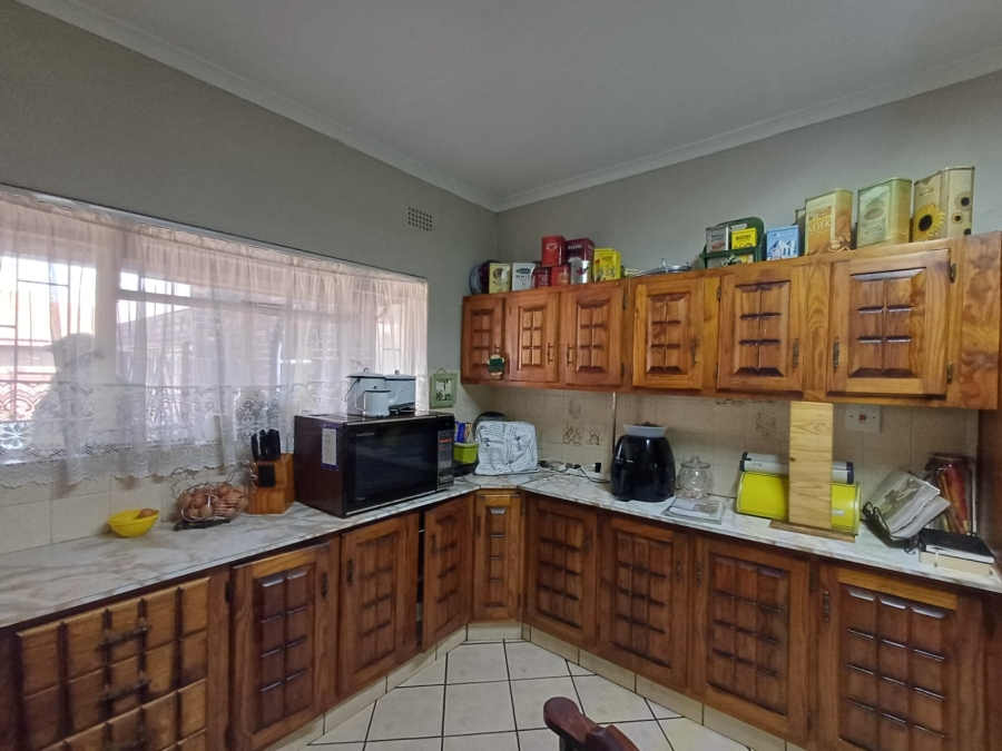 6 Bedroom Property for Sale in Vanderbijlpark SE Gauteng