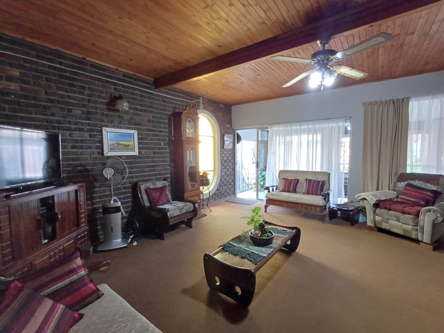 6 Bedroom Property for Sale in Vanderbijlpark SE Gauteng