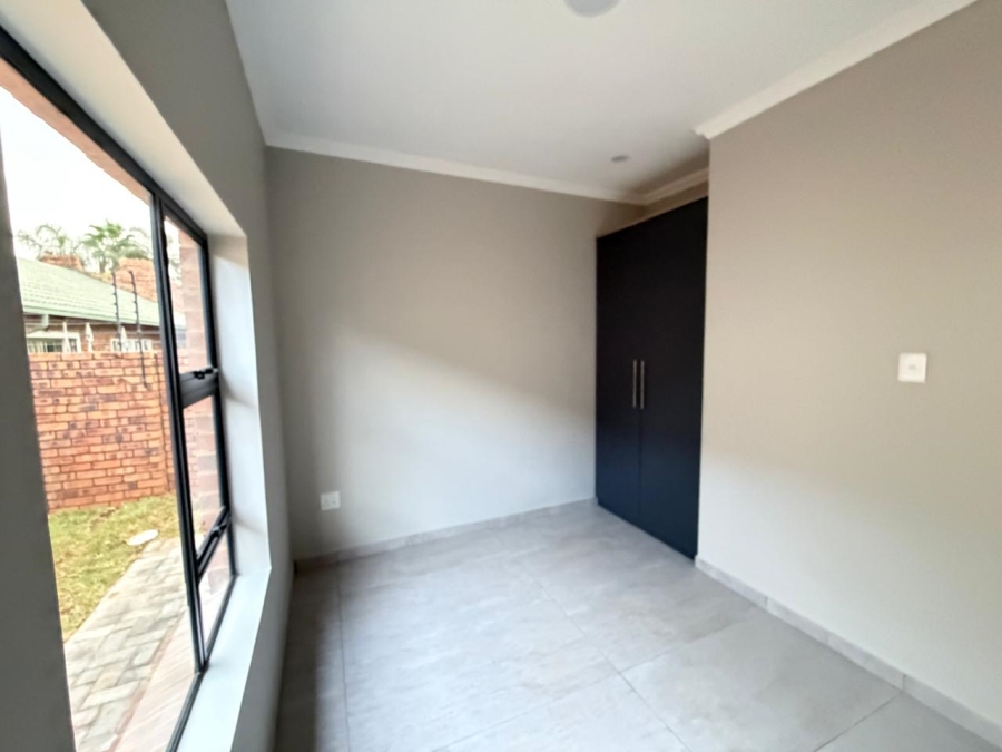 3 Bedroom Property for Sale in Annlin Gauteng