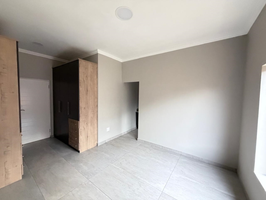 3 Bedroom Property for Sale in Annlin Gauteng