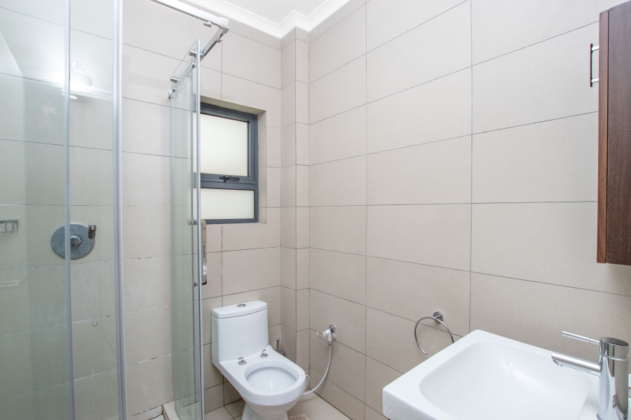 To Let 2 Bedroom Property for Rent in Fourways Gauteng