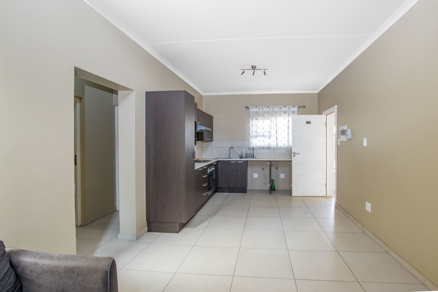 To Let 2 Bedroom Property for Rent in Fourways Gauteng