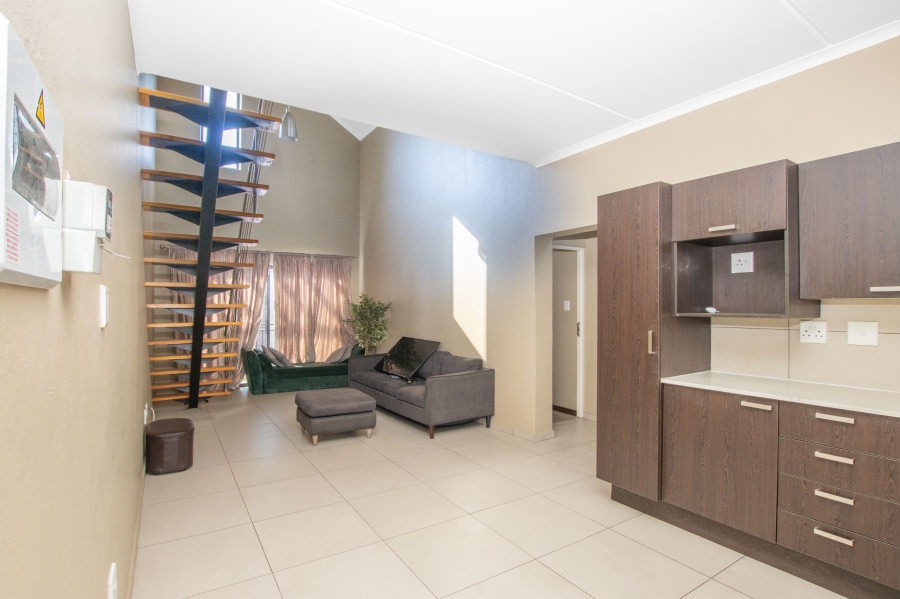 To Let 2 Bedroom Property for Rent in Fourways Gauteng