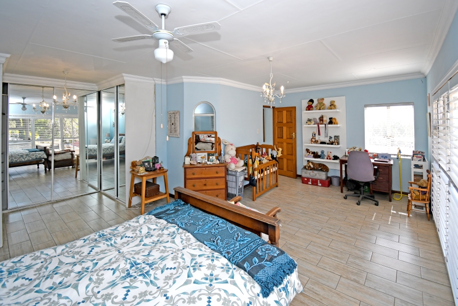 4 Bedroom Property for Sale in Wierdaglen Estate Gauteng