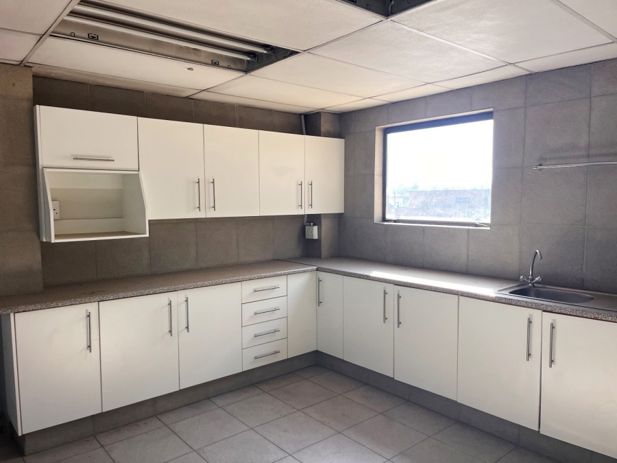 To Let Commercial Property for Rent in Germiston Central Gauteng