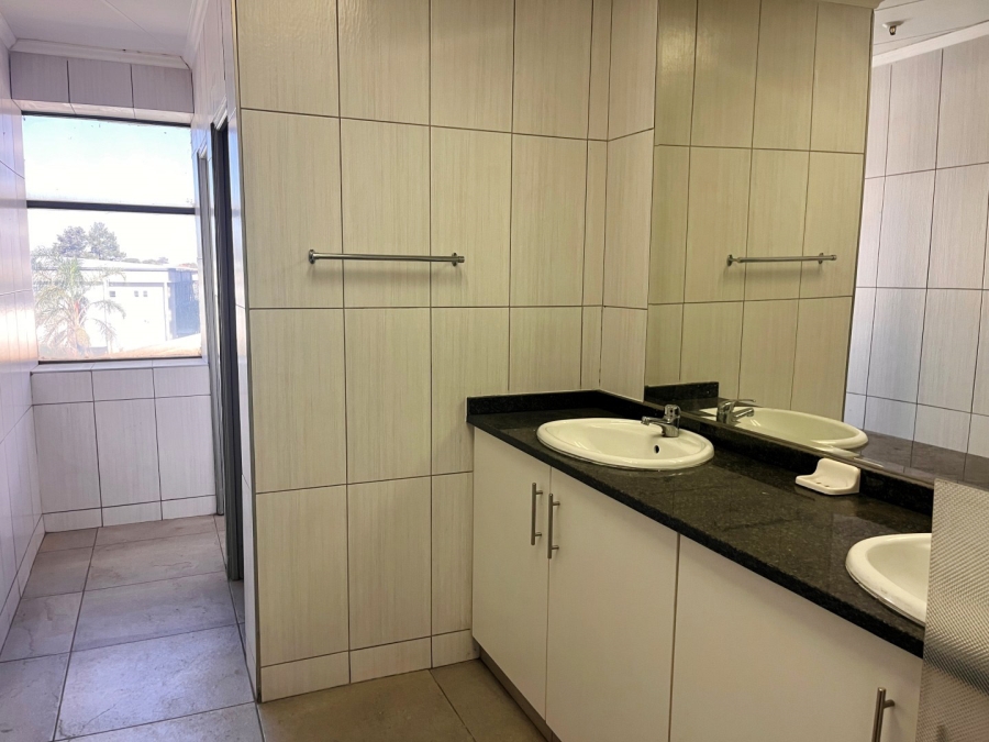 To Let Commercial Property for Rent in Germiston Central Gauteng