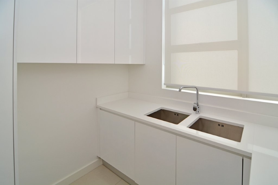 To Let 3 Bedroom Property for Rent in Morningside Gauteng