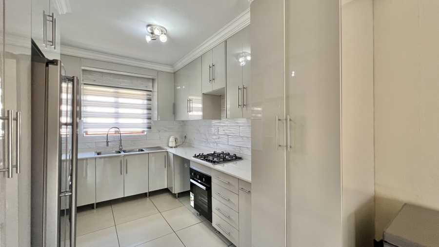 3 Bedroom Property for Sale in Halfway Gardens Gauteng