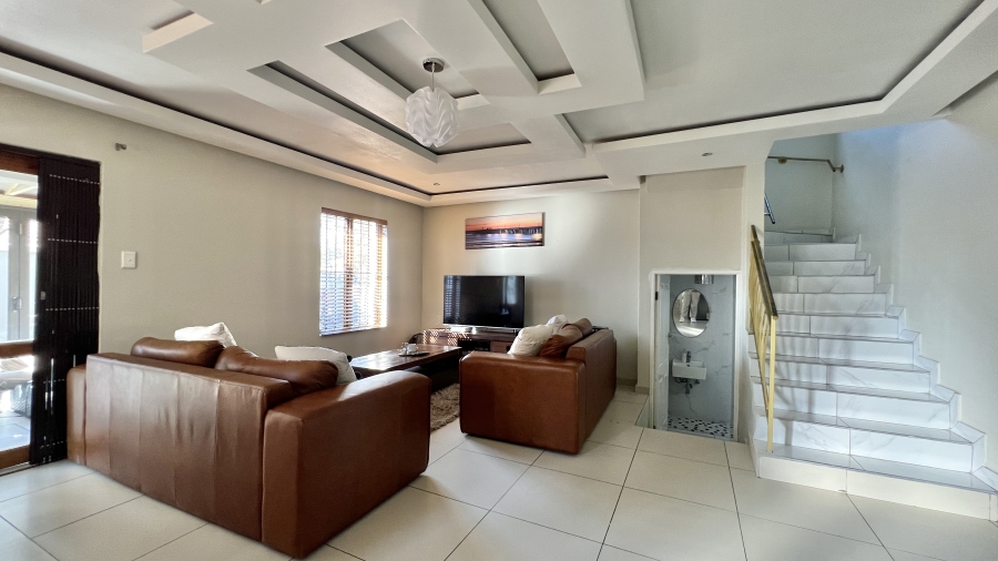3 Bedroom Property for Sale in Halfway Gardens Gauteng