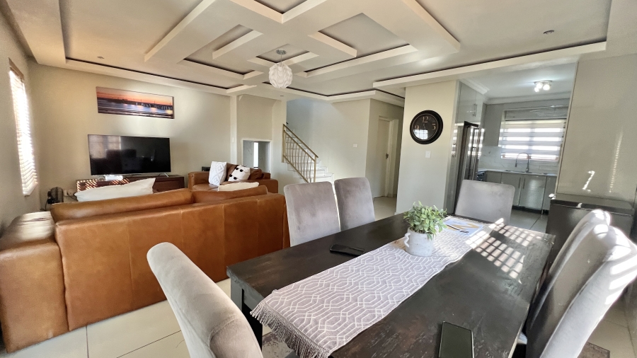 3 Bedroom Property for Sale in Halfway Gardens Gauteng