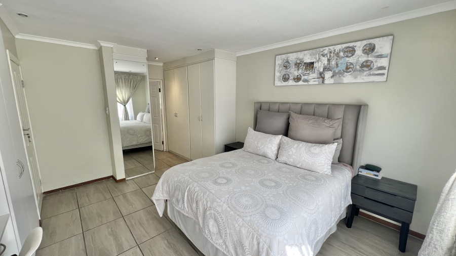 3 Bedroom Property for Sale in Halfway Gardens Gauteng