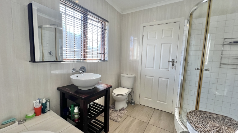 3 Bedroom Property for Sale in Halfway Gardens Gauteng