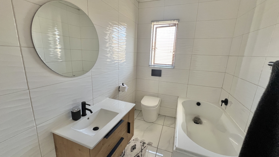 3 Bedroom Property for Sale in Halfway Gardens Gauteng