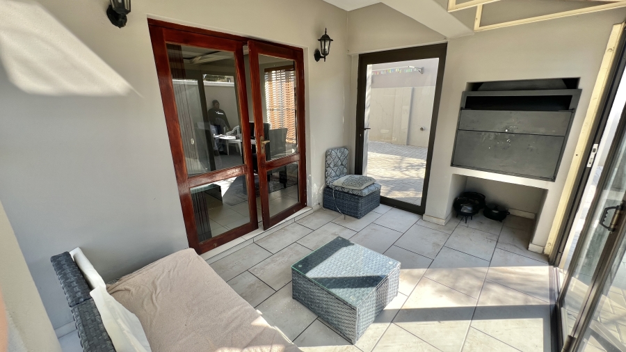 3 Bedroom Property for Sale in Halfway Gardens Gauteng