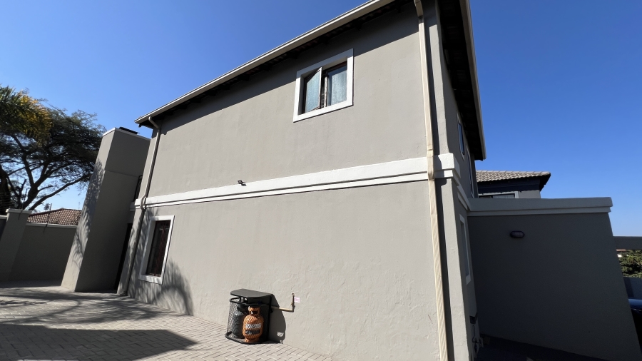 3 Bedroom Property for Sale in Halfway Gardens Gauteng