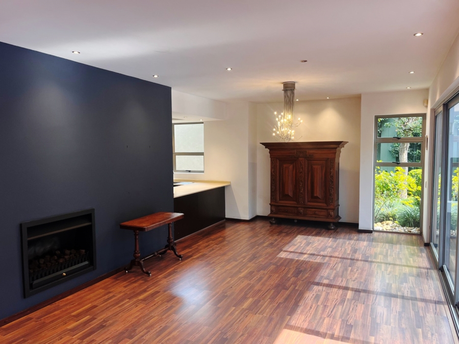 To Let 3 Bedroom Property for Rent in Eltonhill Gauteng