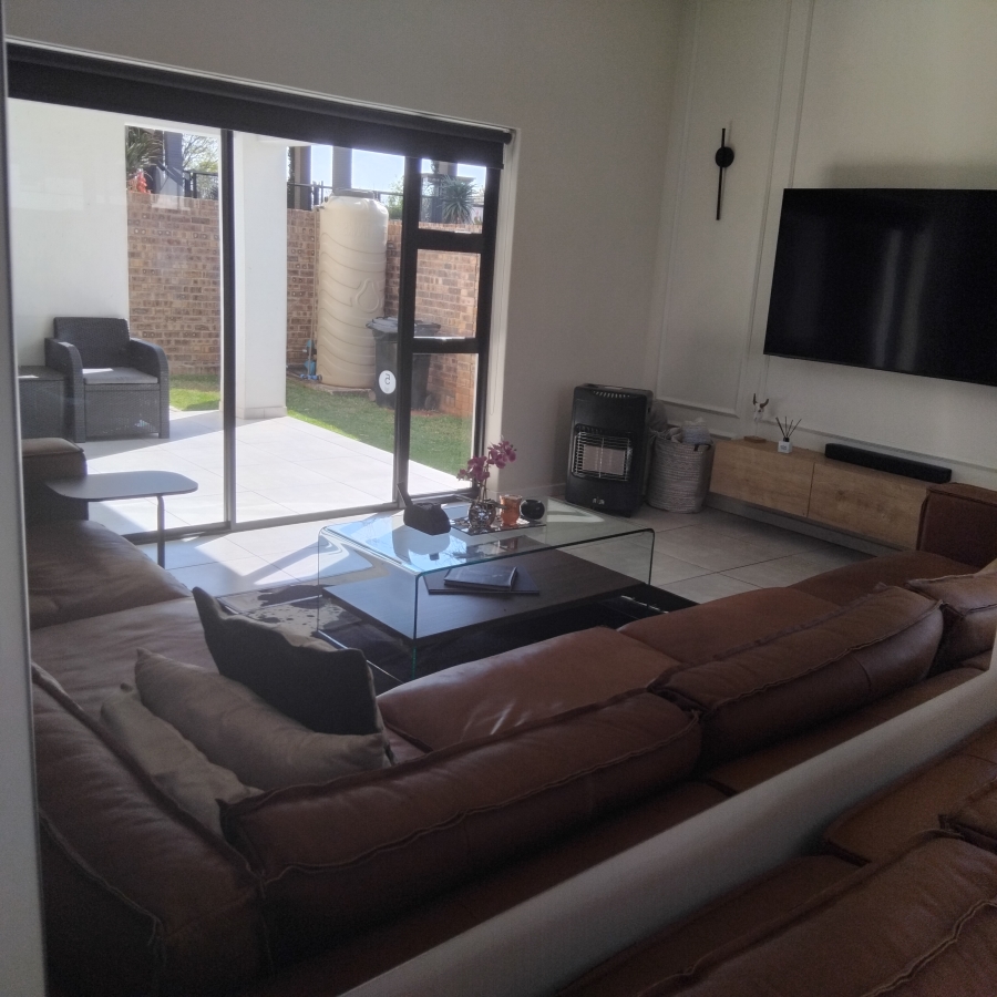 3 Bedroom Property for Sale in Ruimsig Country Estate Gauteng