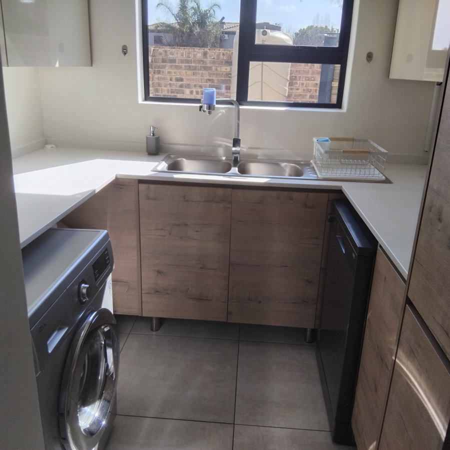 3 Bedroom Property for Sale in Ruimsig Country Estate Gauteng