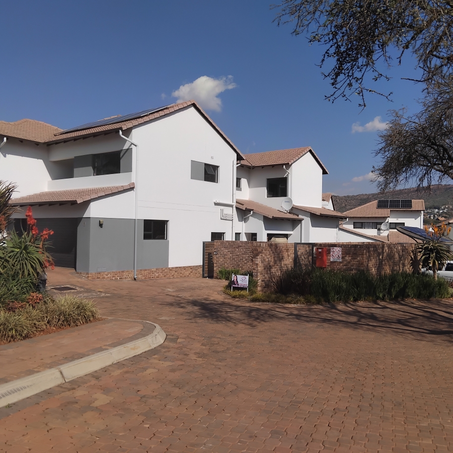 3 Bedroom Property for Sale in Ruimsig Country Estate Gauteng