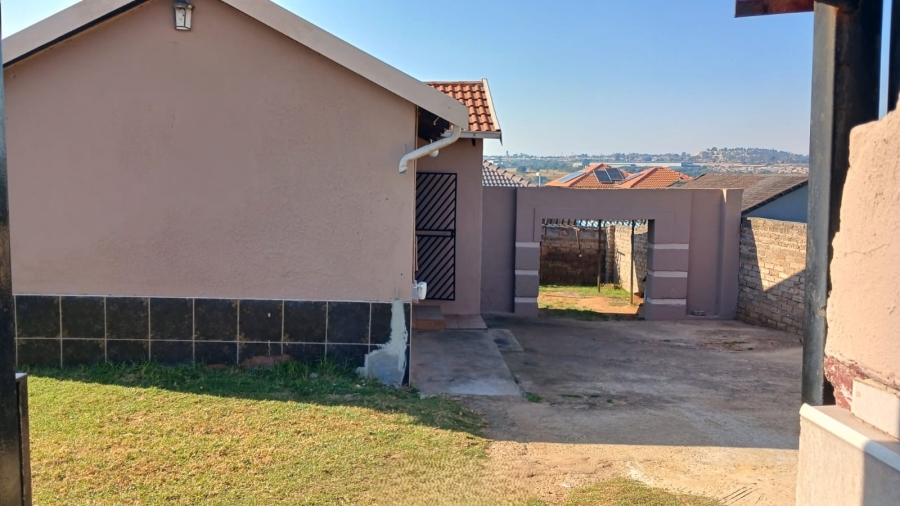 3 Bedroom Property for Sale in Groblerpark Gauteng
