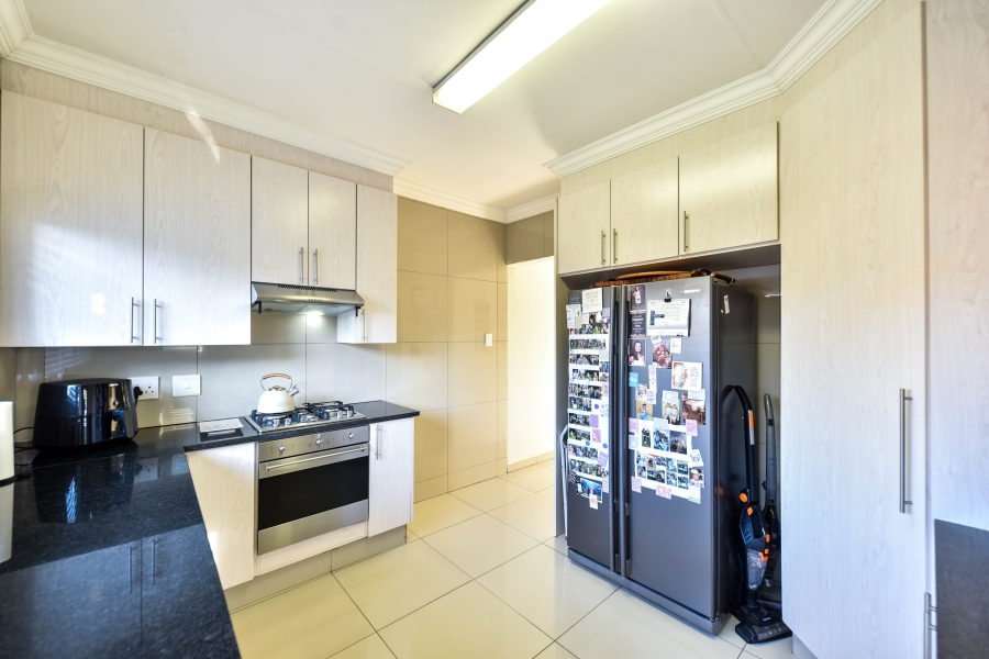 4 Bedroom Property for Sale in Garsfontein Gauteng