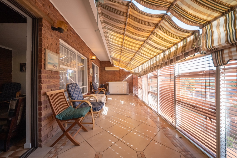 4 Bedroom Property for Sale in Elardus Park Gauteng