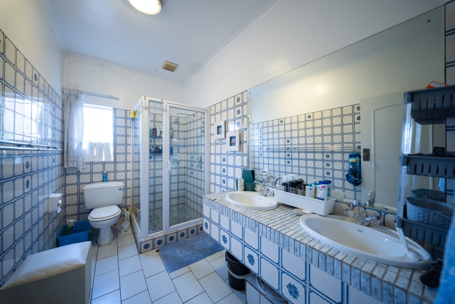 4 Bedroom Property for Sale in Elardus Park Gauteng