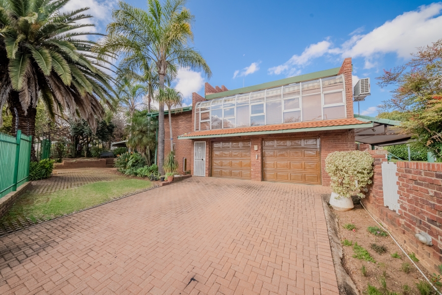 4 Bedroom Property for Sale in Elardus Park Gauteng